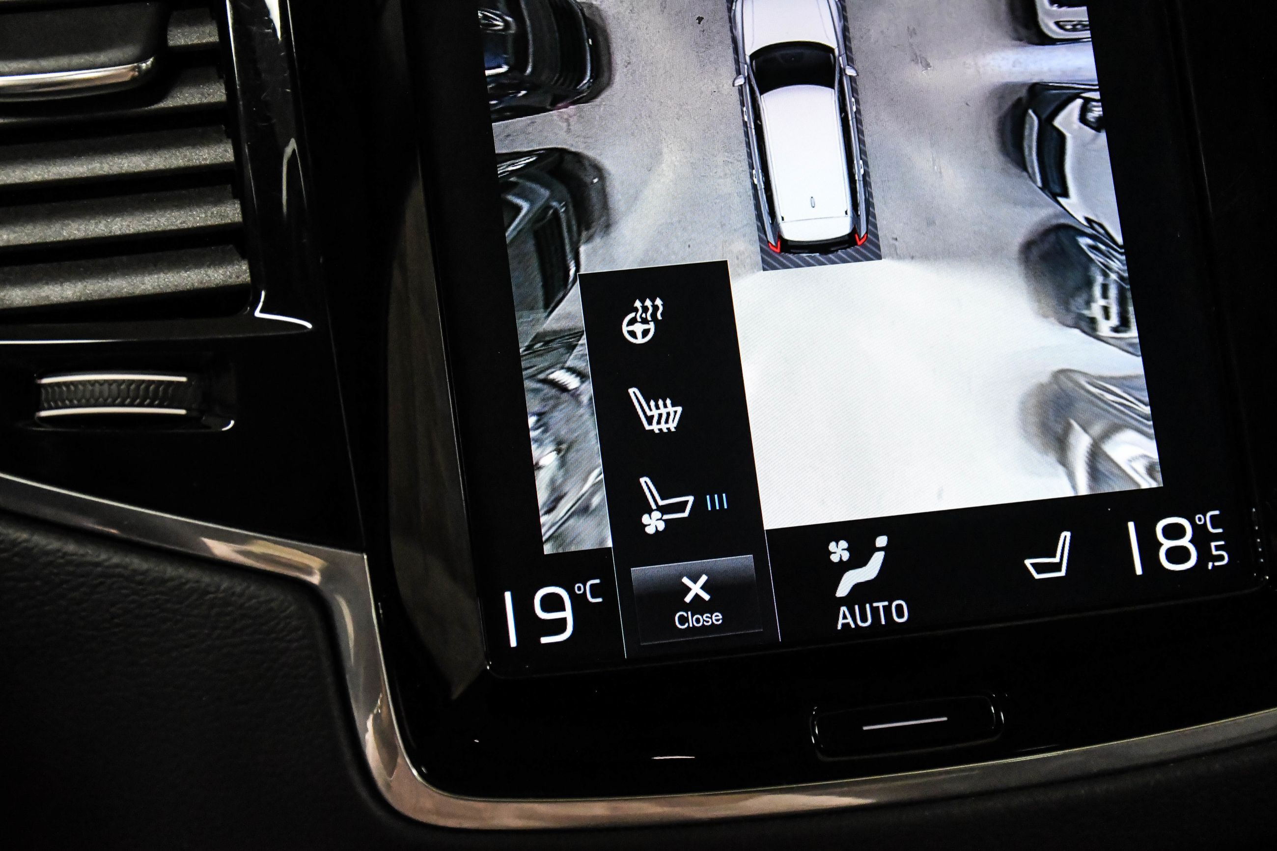 Volvo XC90  2021
