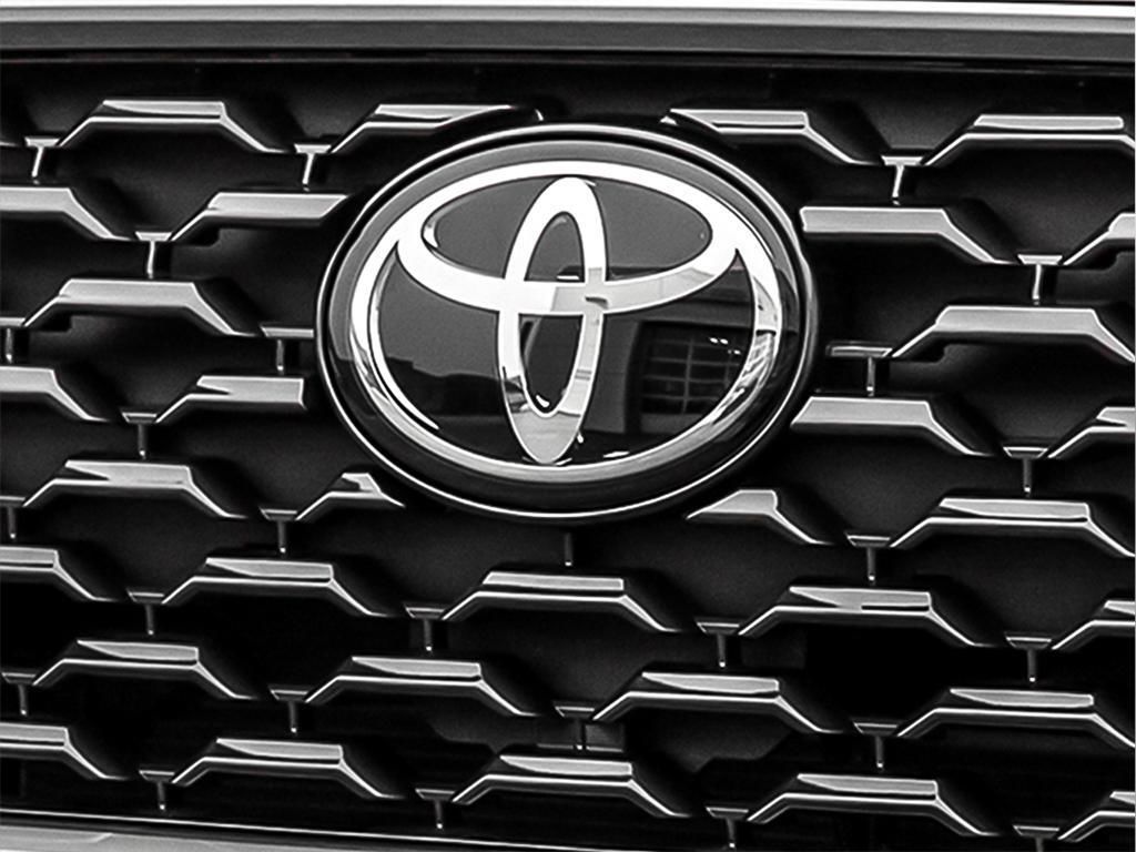 Toyota COROLLA CROSS  2025 à Verdun, Québec