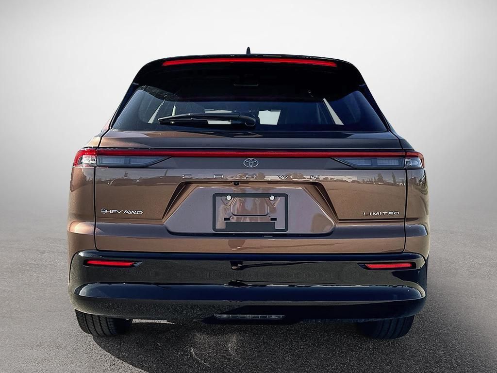 Toyota Crown Signia  2025