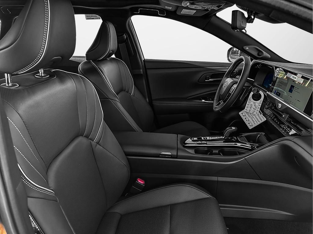 Toyota Crown Signia  2025