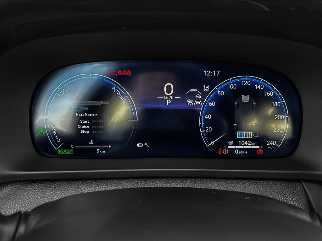 Toyota Crown Signia  2025