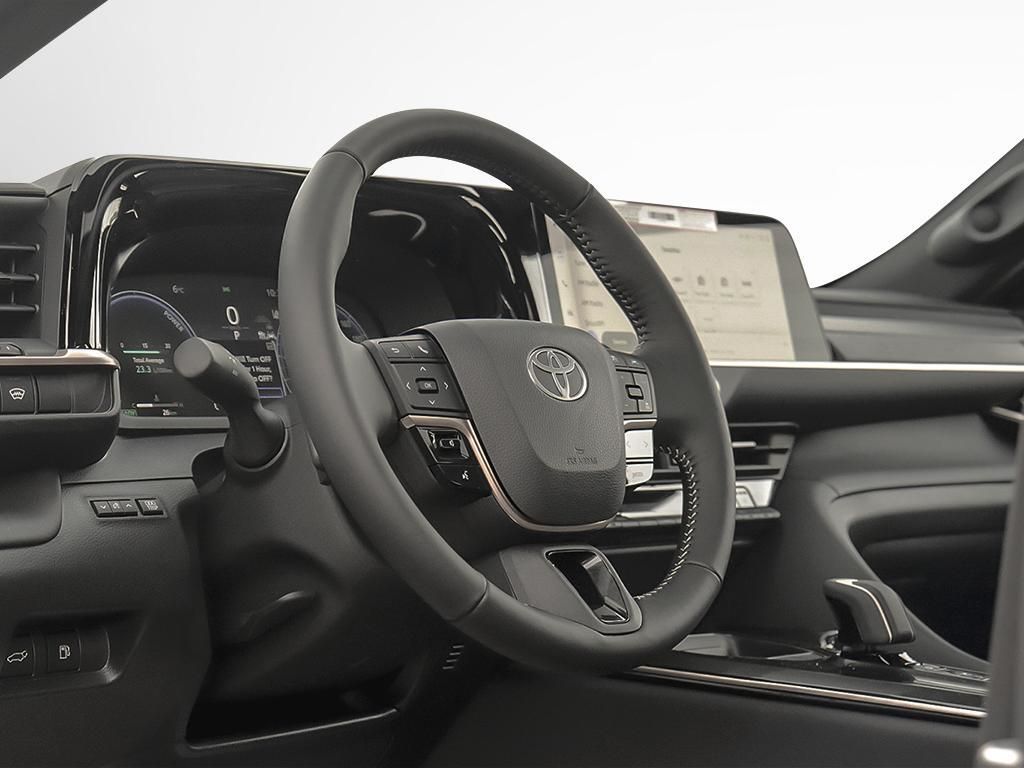 Toyota Crown Signia  2025