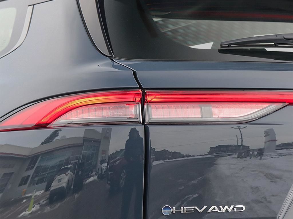 Toyota Crown Signia  2025