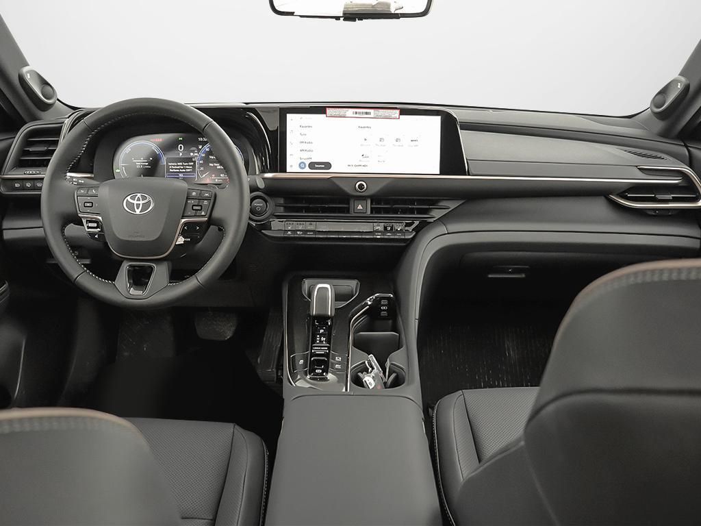 Toyota Crown Signia  2025