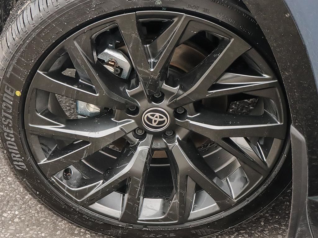 Toyota Crown Signia  2025