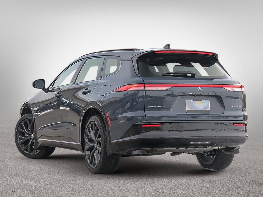 Toyota Crown Signia  2025