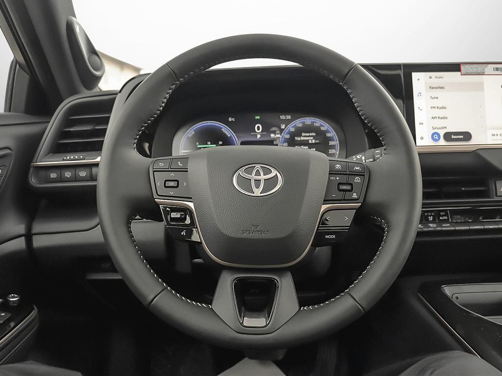 Toyota Crown Signia  2025