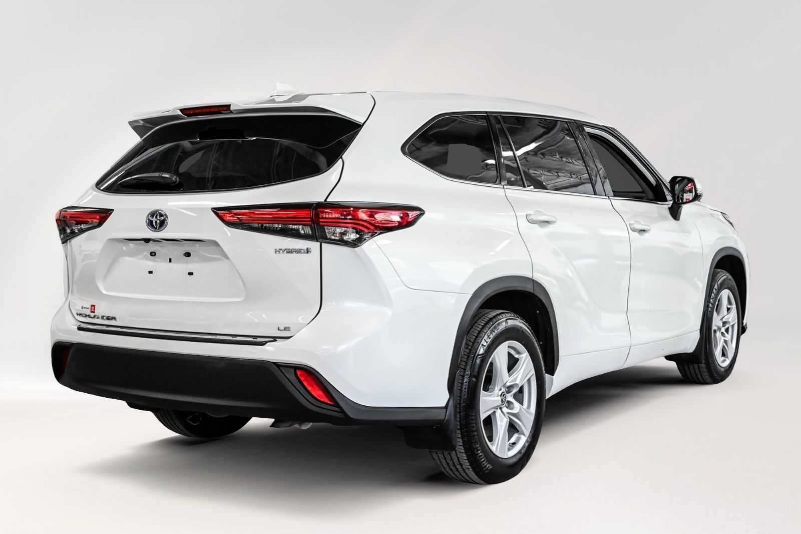2020 Toyota Highlander hybrid in Verdun, Quebec
