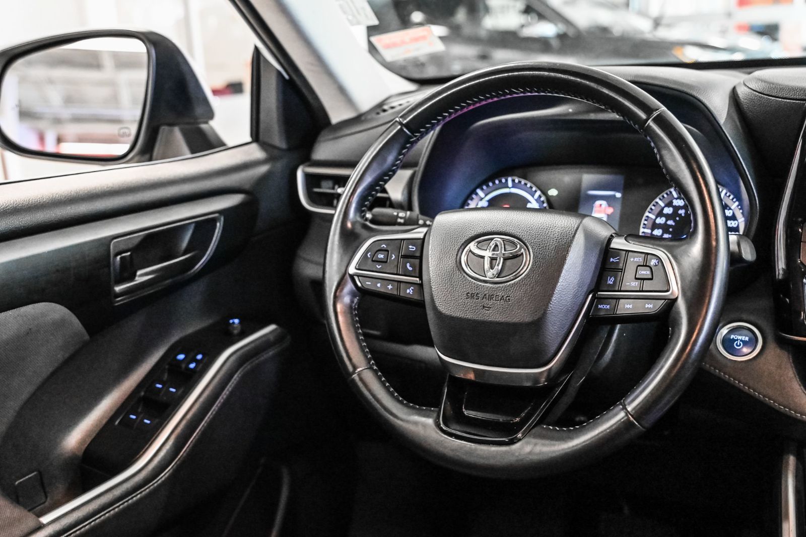 2020 Toyota Highlander hybrid in Verdun, Quebec