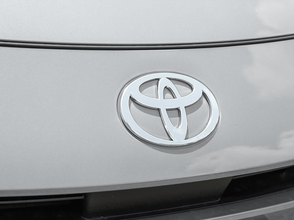 2025 Toyota Prius Plug-in Hybrid in Verdun, Quebec