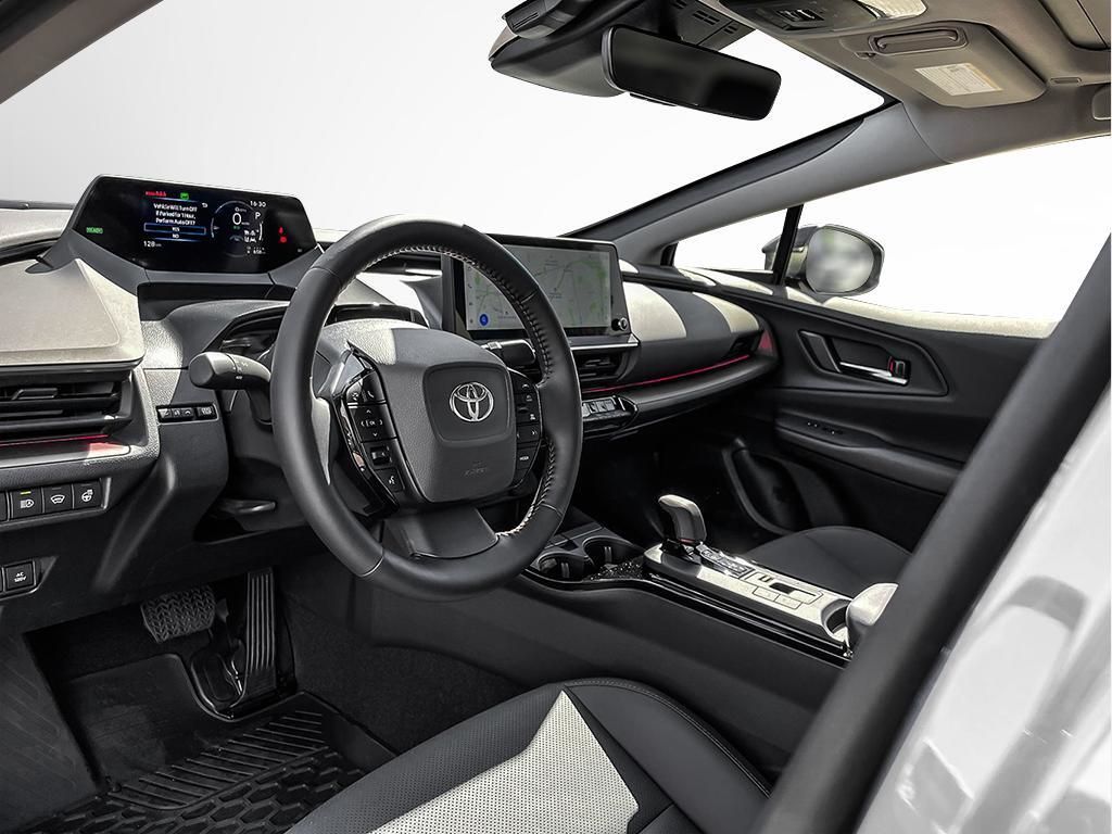 2025 Toyota Prius Plug-in Hybrid in Verdun, Quebec