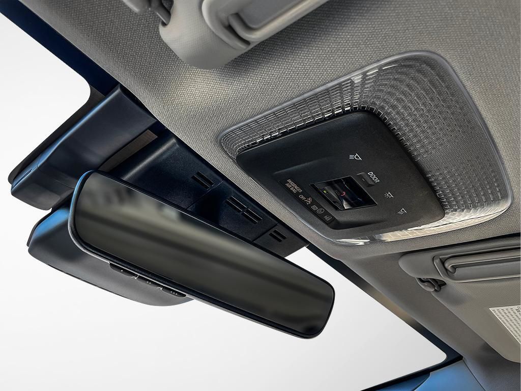 Toyota Prius Plug-in Hybrid  2026