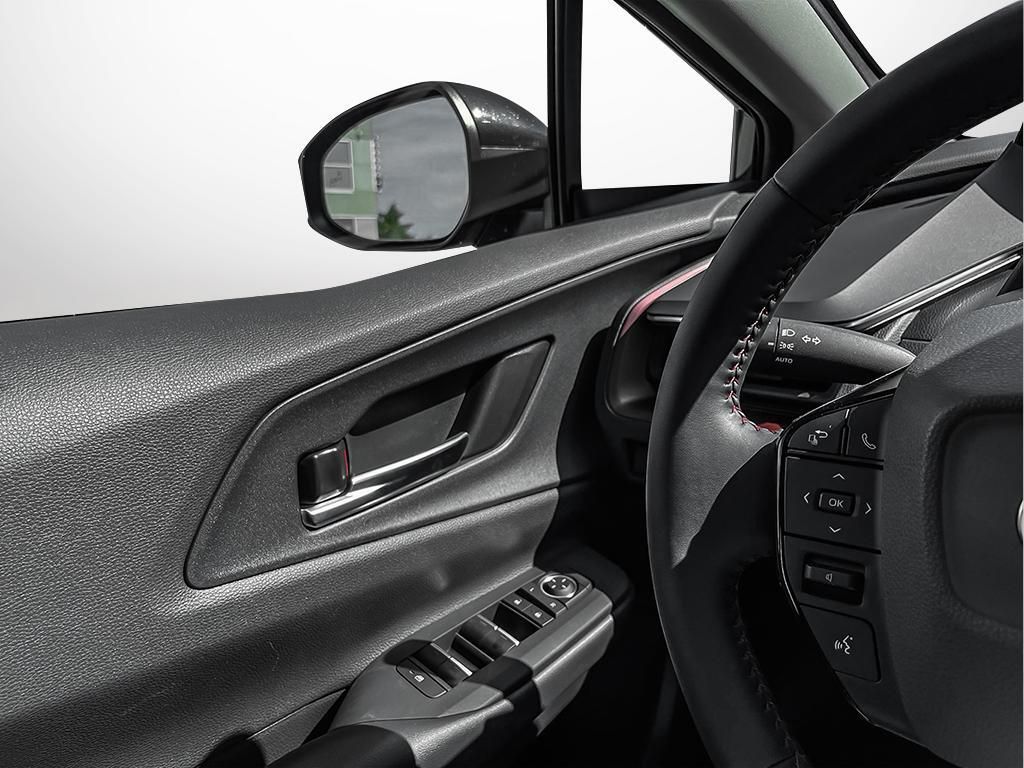 Toyota Prius Plug-in Hybrid  2026