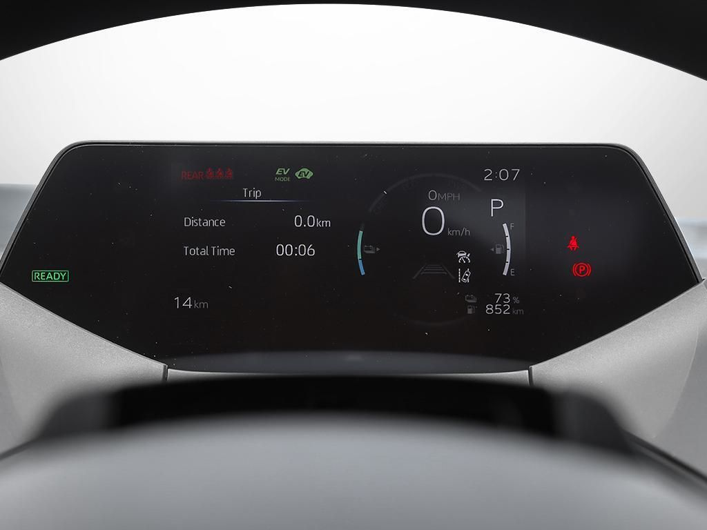 Toyota Prius Plug-in Hybrid  2026