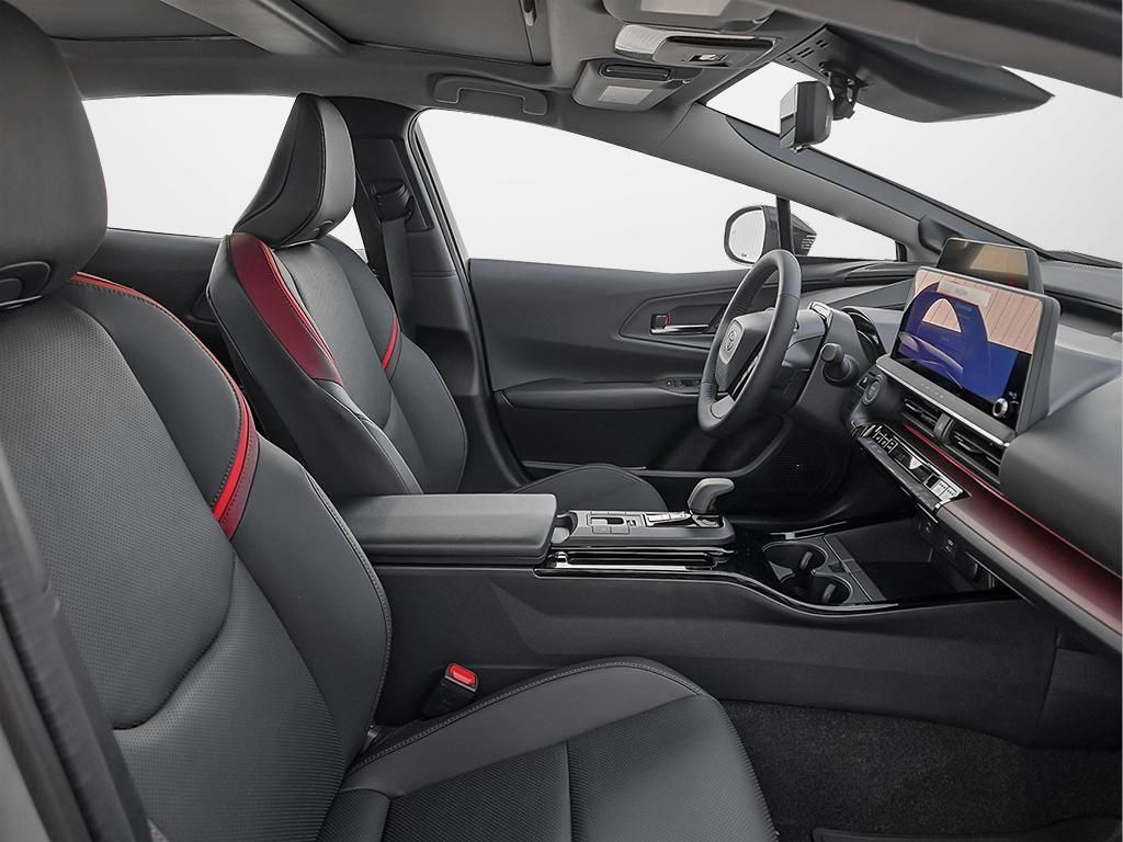 Toyota Prius Plug-in Hybrid  2026