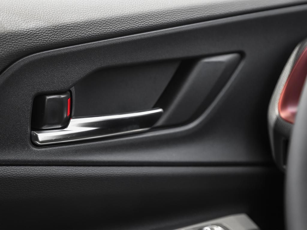 2026 Toyota Prius Plug-in Hybrid in Verdun, Quebec