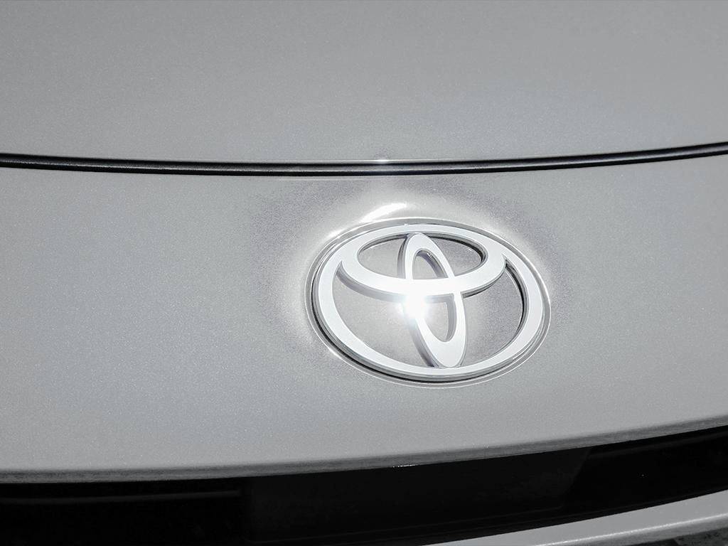 Toyota Prius Plug-in Hybrid  2026