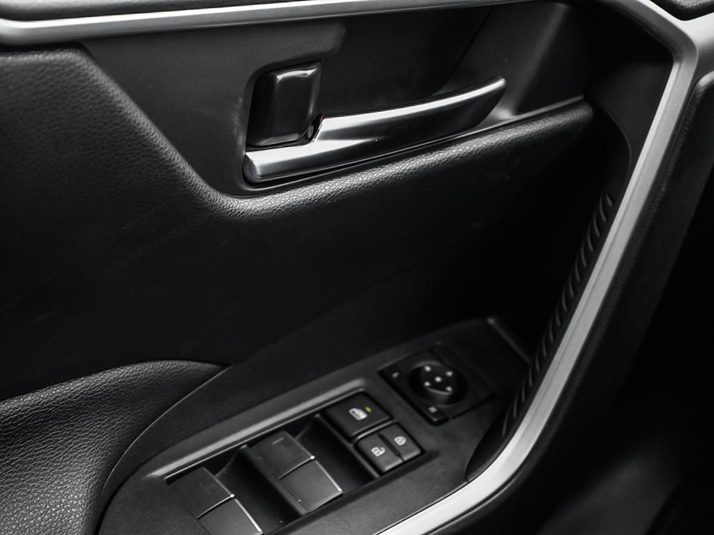 Toyota RAV4 Plug-in Hybrid  2025