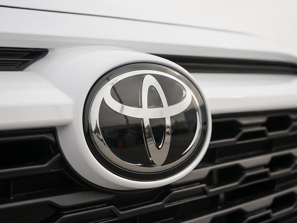 2025 Toyota RAV4 in Verdun, Quebec