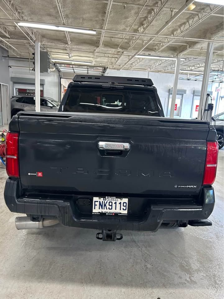 Toyota Tacoma Hybrid  2025