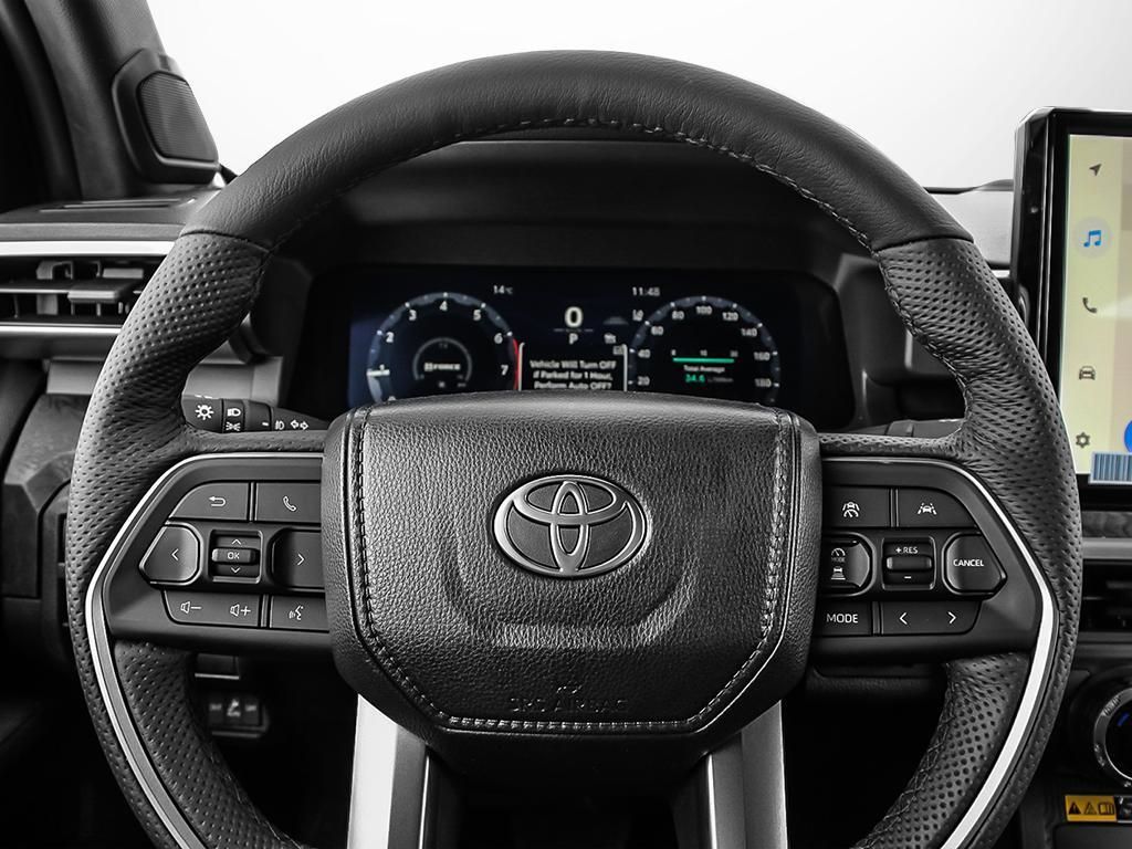 Toyota Tacoma Hybrid  2025