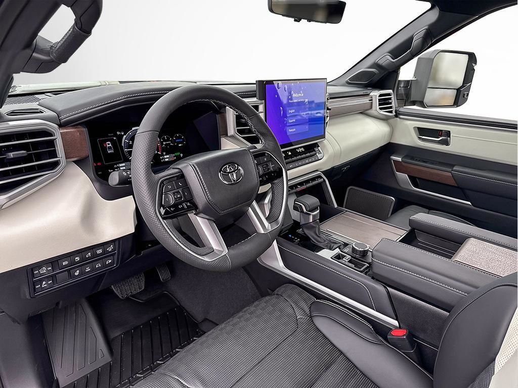 Toyota TUNDRA HYBRID  2025 à Verdun, Québec