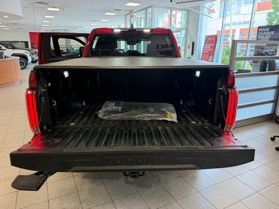 Toyota Tundra Hybrid  2026 à Verdun, Québec