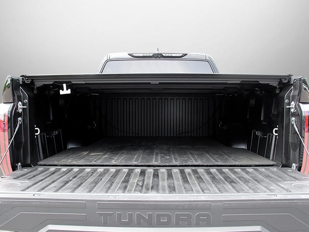 Toyota TUNDRA 4X4  2025 à Verdun, Québec