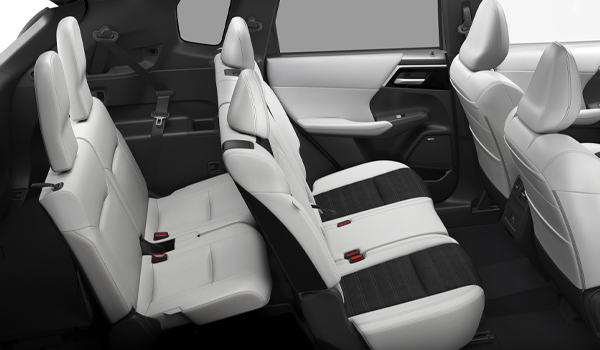 2026 Mitsubishi Outlander LE S-AWC-interior-rear