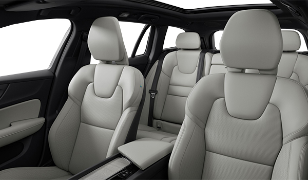 Volvo V60 Cross Country Ultra 2026-interior-front