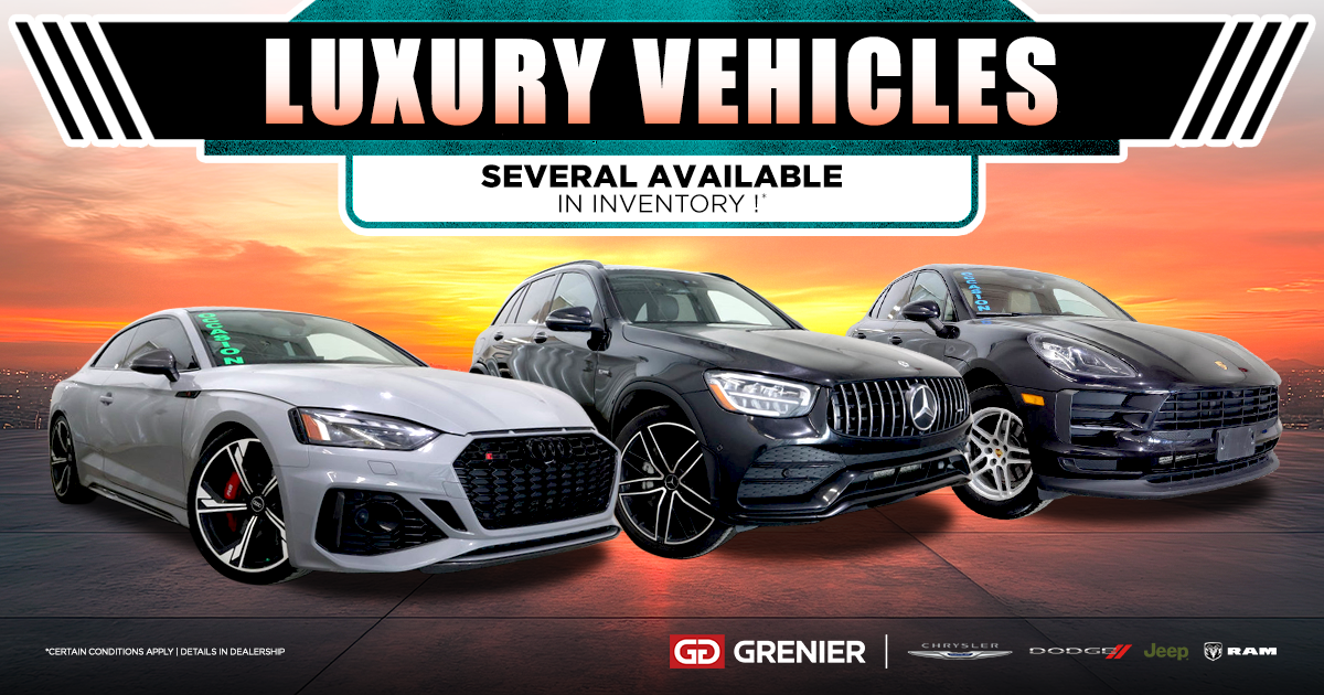 OUR LUXURY VEHICLES !