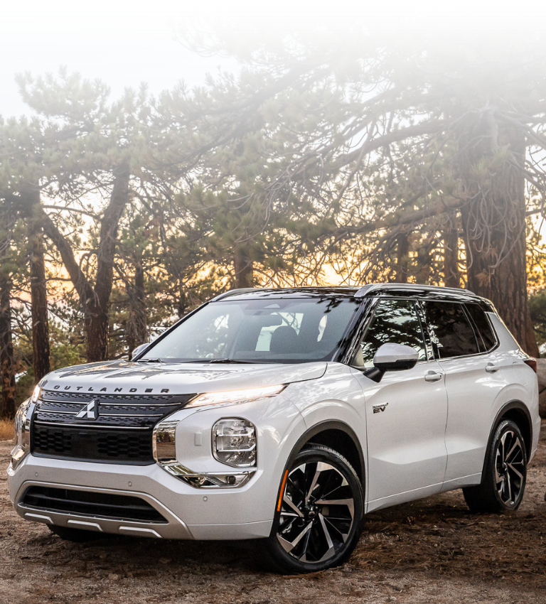 <Strong>The 2025 Outlander PHEV</Strong>
