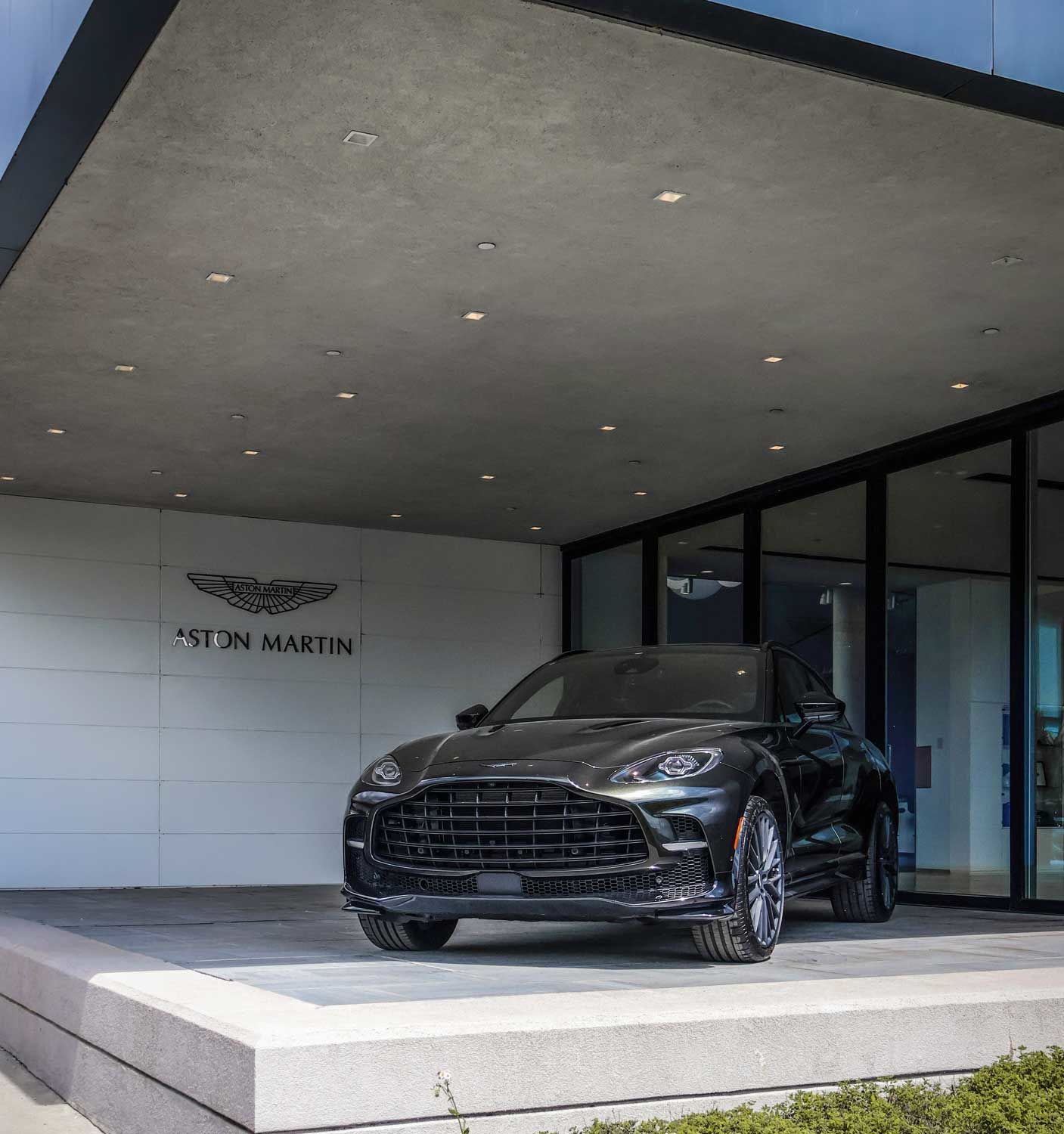 Aston Martin Montréal