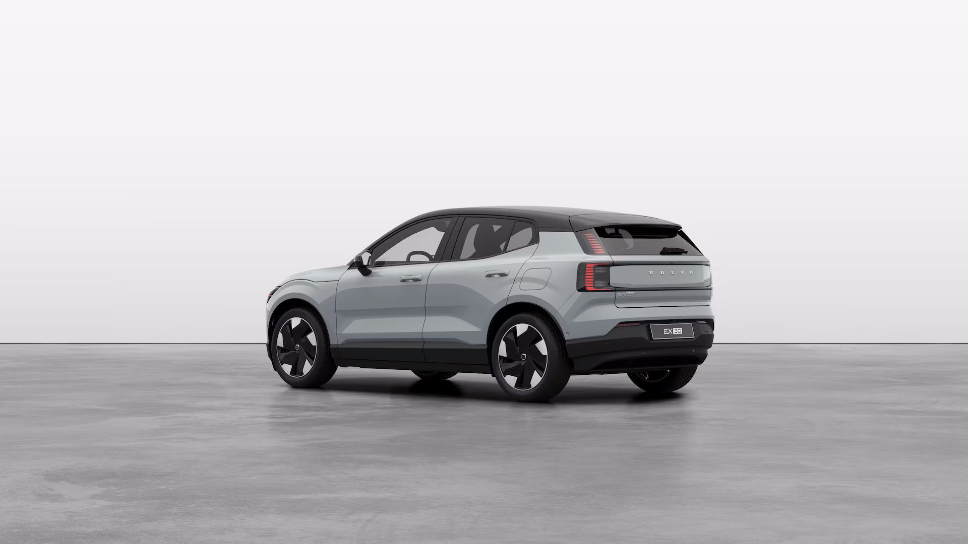 https://img.sm360.ca/images/web/default/global/exterior-studioproportiona-rear-side--grey1741366501539.jpg