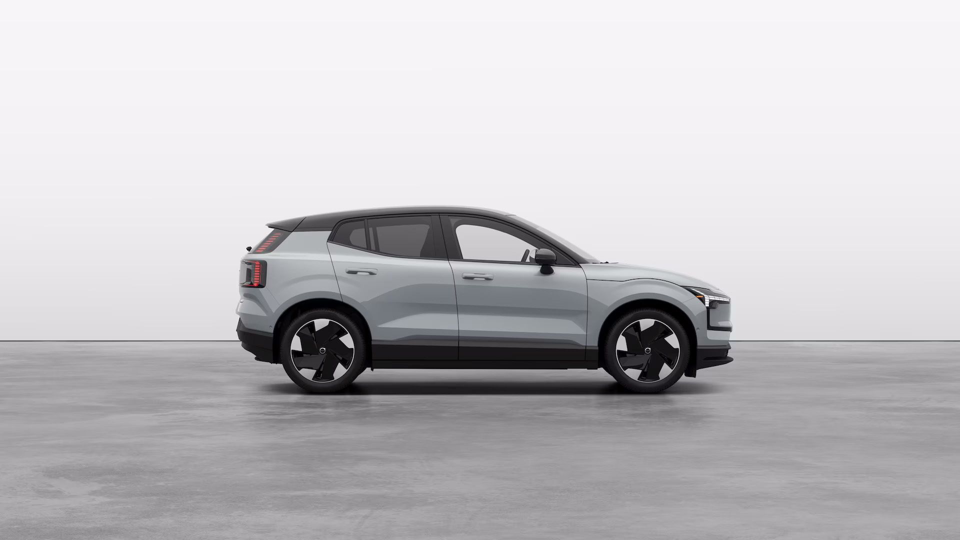 https://img.sm360.ca/images/web/default/global/exterior-studioproportiona-side--grey1741365803128.jpg