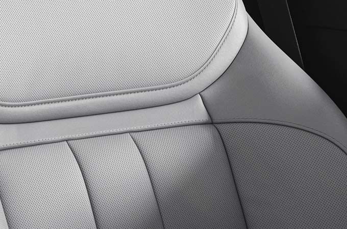 SCULPTED SEATS
