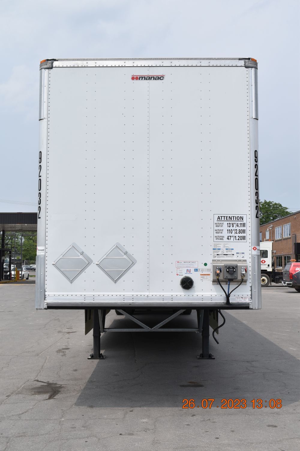 Tandem axle storage trailer for short-term rental at Location Brossard