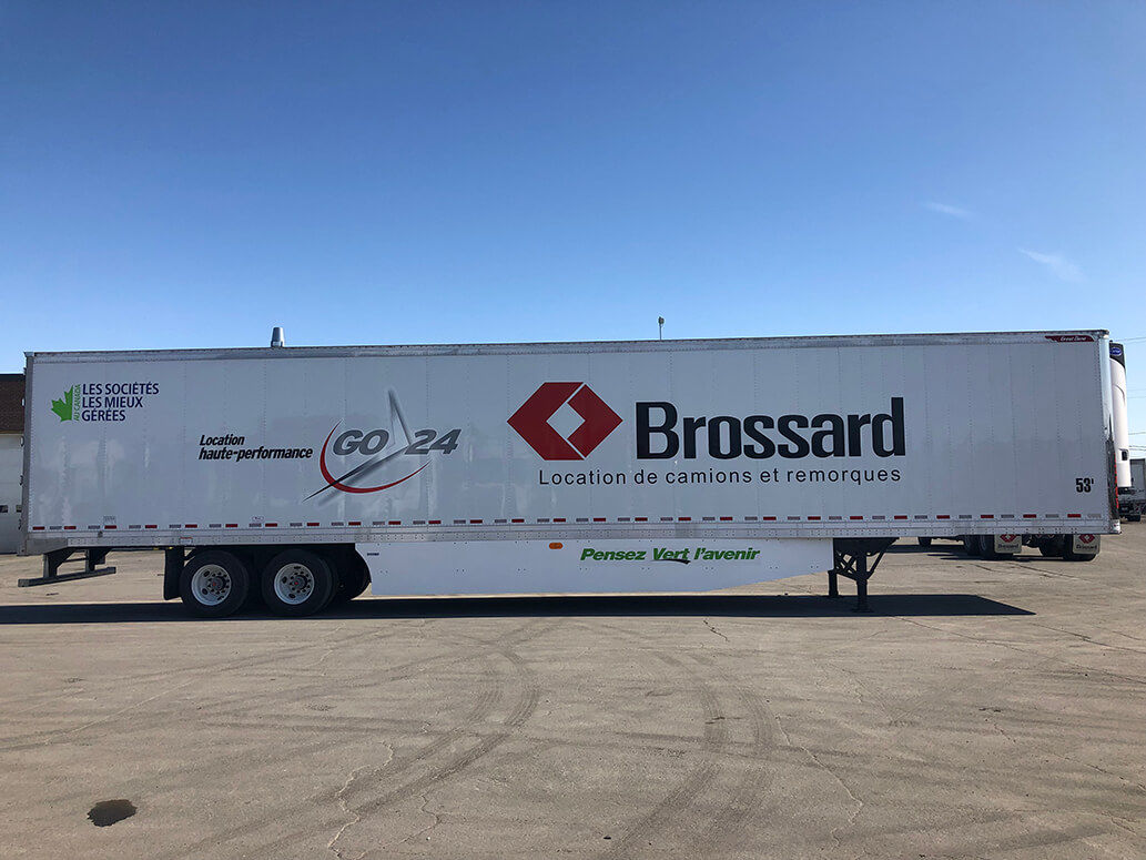 Tandem axle refrigerated trailer for short-term rental at Location Brossard