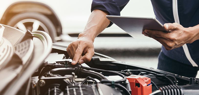 Profitez de l'expertise de notre équipe de service chez {name}