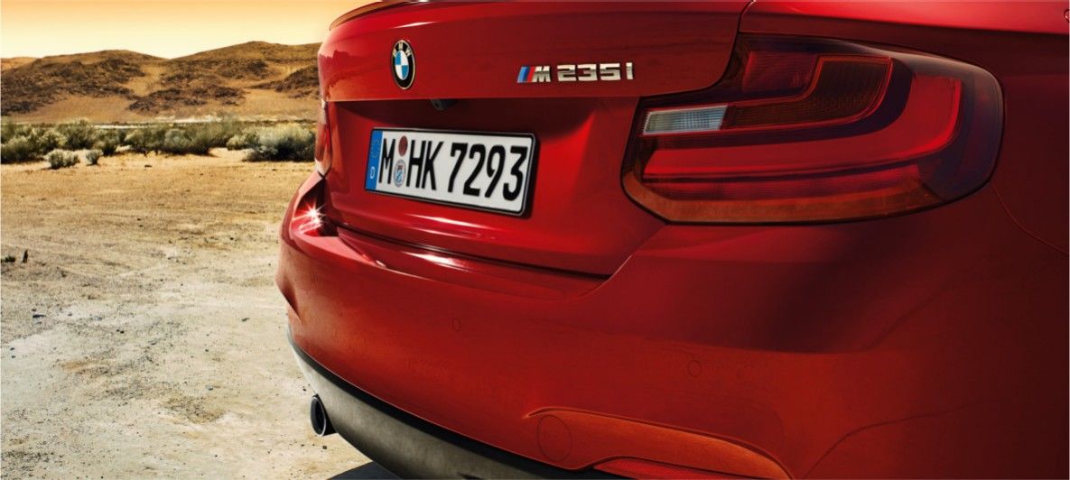 BMW M PERFORMANCE AUTOMOBILES: POWERED BY M.