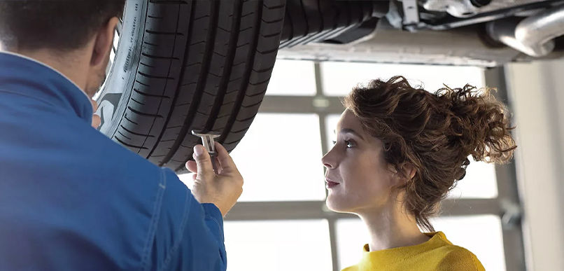 Choose the right tires <span>with our experts' help in {city}</span>