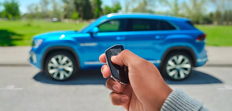 Make the Right Decision with the Help of Our Financing Experts