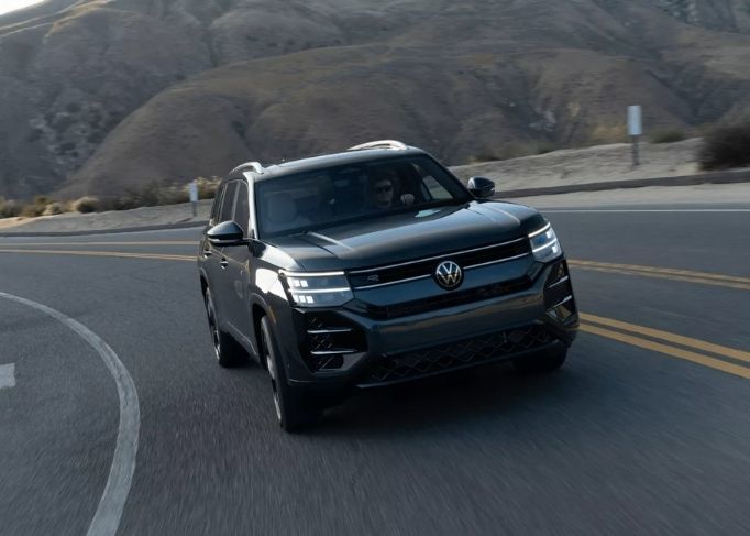Front view of the all-new 2027 Volkswagen Atlas