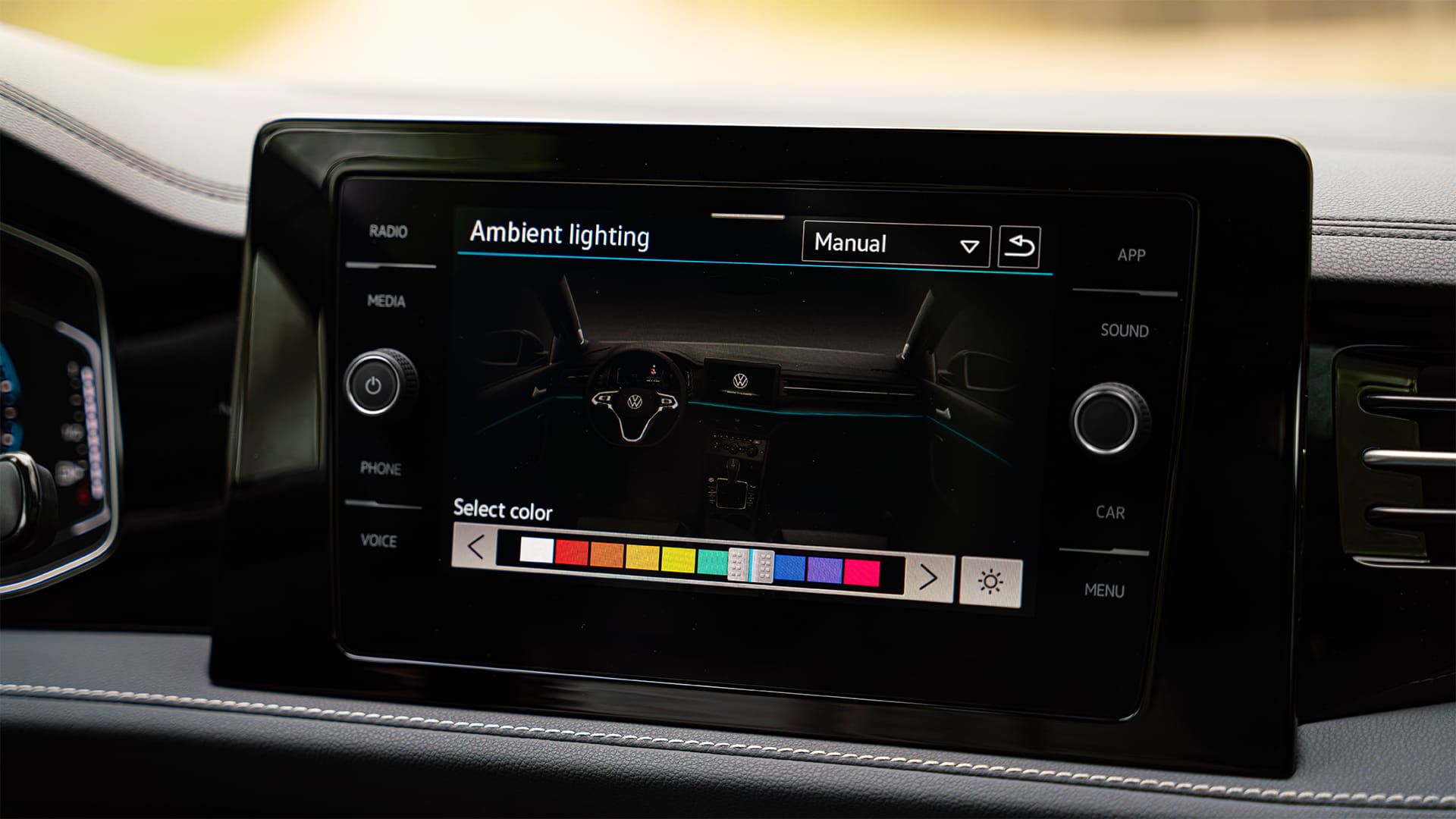 2027 Volkswagen Jetta infotainment screen showing customizable ambient lighting colour options