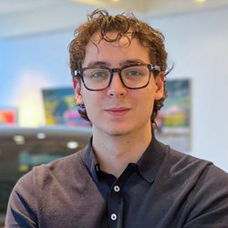 Adam Veljkovic