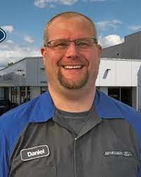 Daniel Knighton