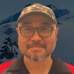 Sang-Hak Lee
