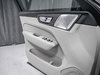 2027 Volvo XC60 Ultra (Dark Theme)-8