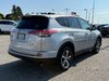 Toyota RAV4 LE 2018-4