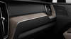 2027 Volvo XC60 Plus (Dark Theme)-8